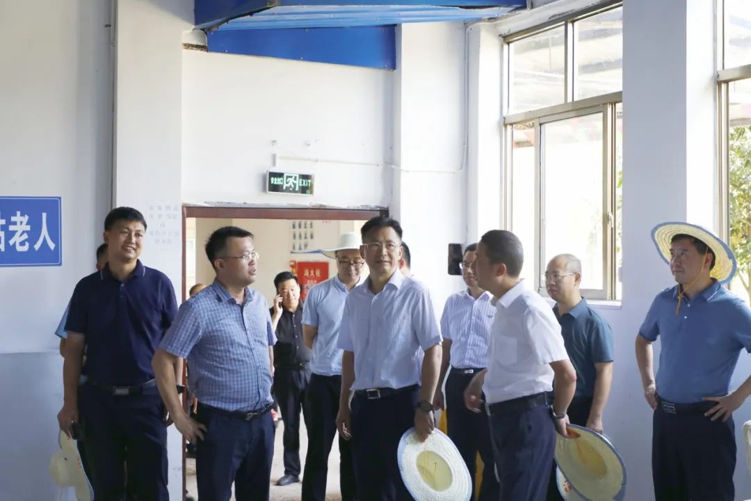 市人大主任张力一行到岳池泰康福寿怡养中心调研